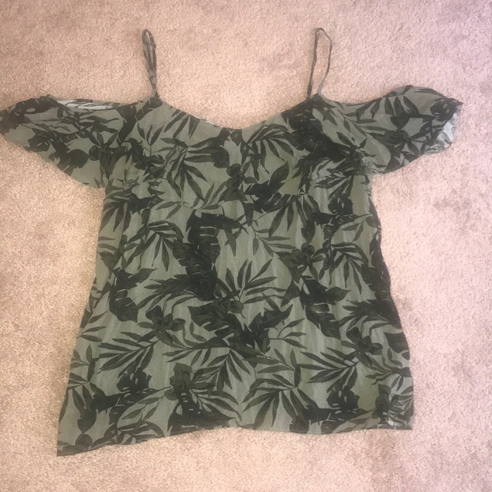 Off the shoulders spaghetti strap top